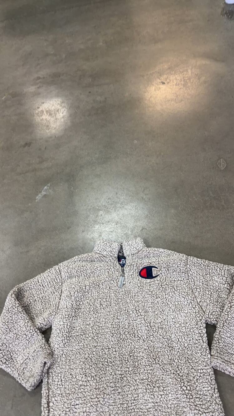 Champion Pullover Sweater Unisex L/XL Polyester Gray & Red